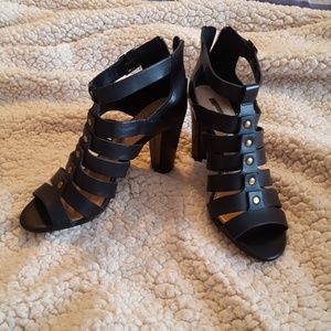 Audrey Brooke black heel